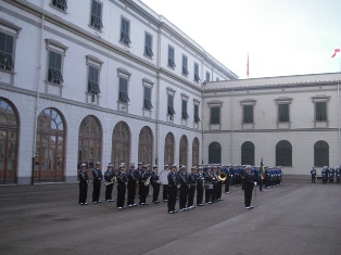 La Fanfara del Dipartimento rischierata per la cerimonia.